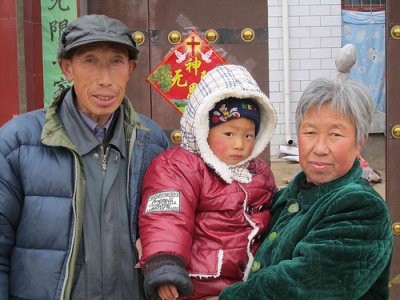 Owen-and-foster-family-2.13